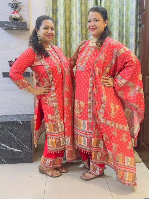 3 pc suit set Fabric - Crepe with real mirror work