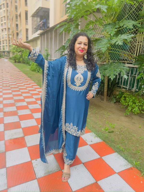 Elegant 3-Piece Silk Suit Set with Heavy Zari Work - Image 2