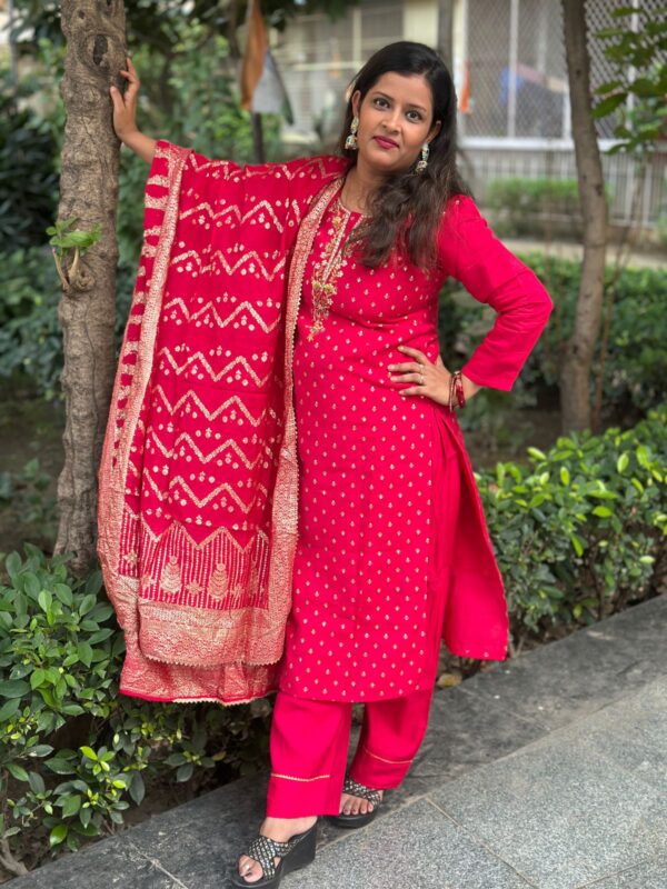 Elegant Magenta Pink 3-Piece Suit